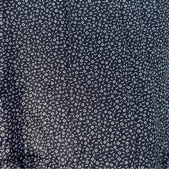 Patterned Maternity Dress - Picture 4 of 7